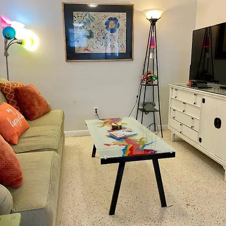 Apartamento Funky Downtown Pad Pets Ok Near Intercoastal